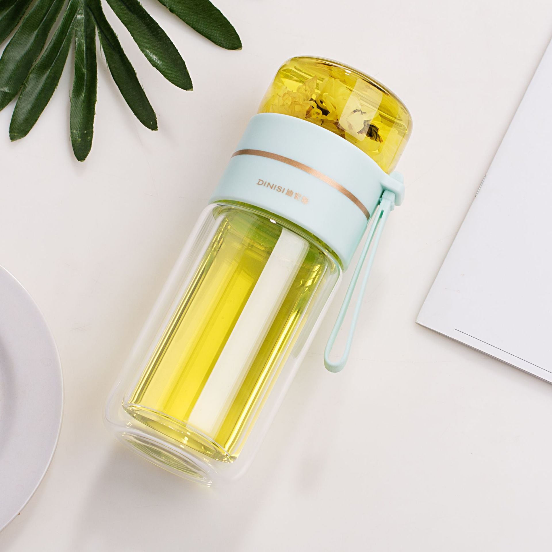 Glass water bottle with built-in tea infuser and leakproof lid for tea, fruit-infused water and everyday hydration