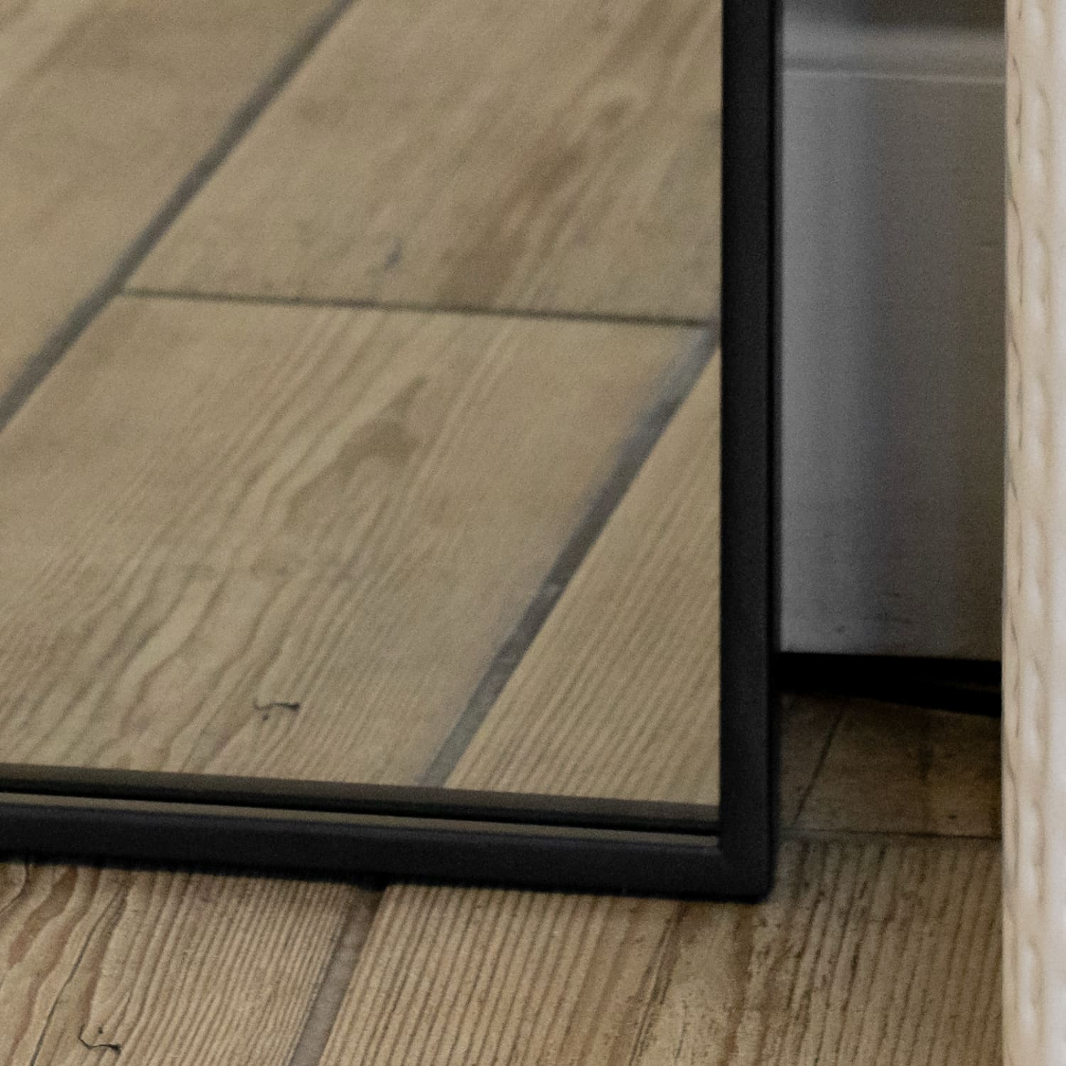 Yoko Black Arched Mirror